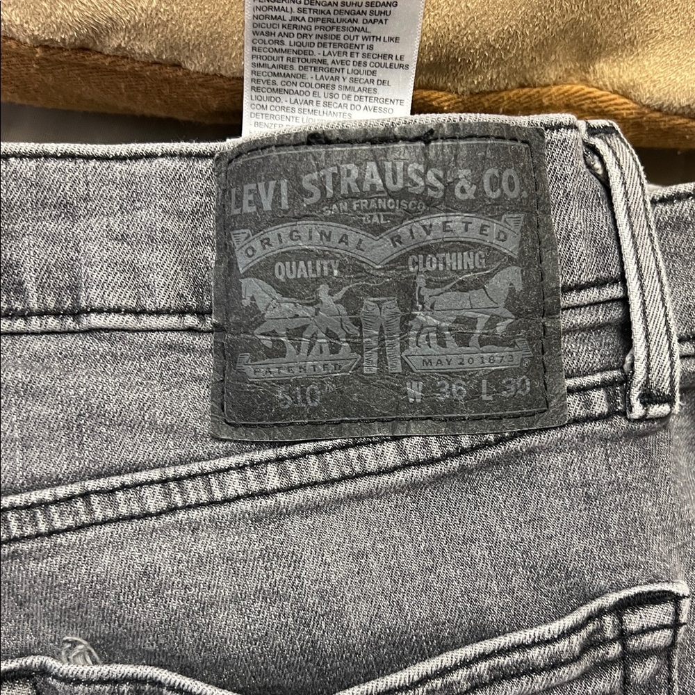 Levi's Men's Charcoal Slim Jeans